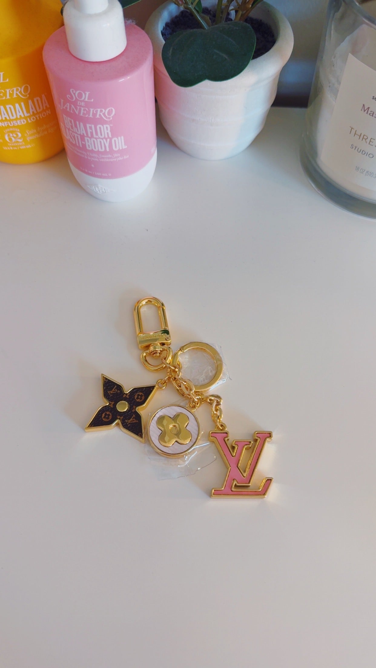 Vera Charm